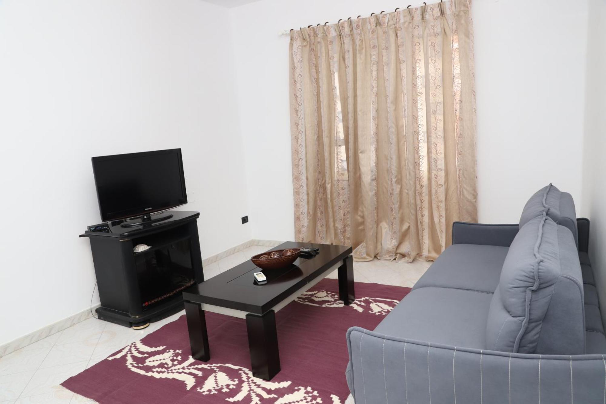 Apartment Eda City Center بيرات المظهر الخارجي الصورة